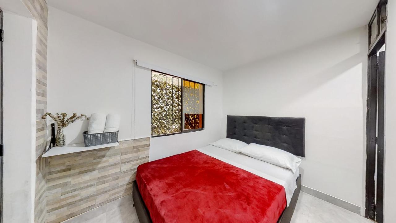 מדיין Providencia Hostel Habitaciones מראה חיצוני תמונה